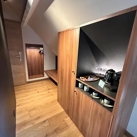 Clos Du Riez - & Hotel La Gorgue